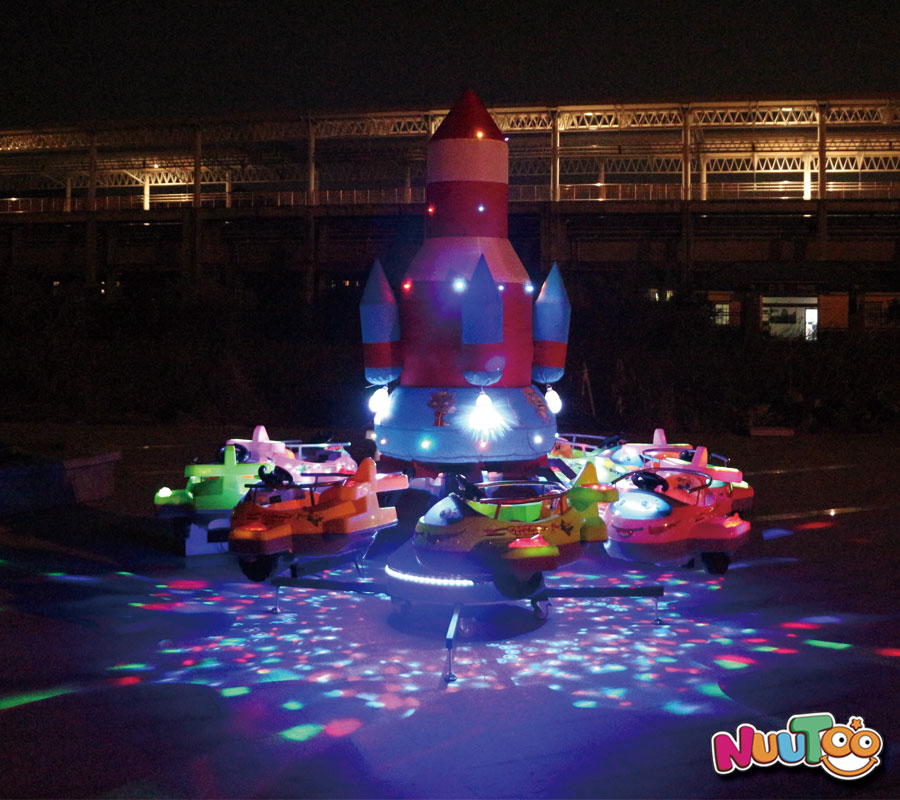 什么項(xiàng)目公園廣場擺攤好賺錢 ——旋轉(zhuǎn)升降飛機(jī)
